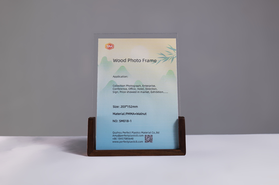 satın al Katı Renkli Çam Çerçeve Masaüstü U şeklinde A5 Akrilik Fotoğraf Çerçevesi Ahşap tabanlı online manufacture