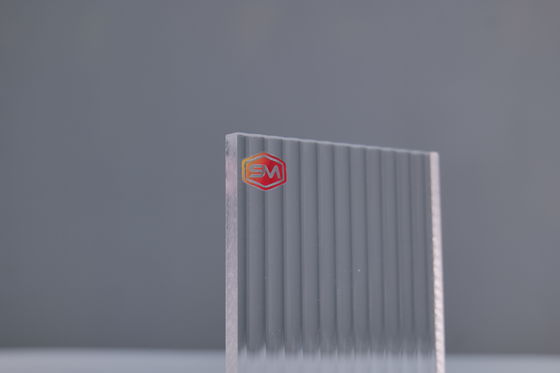 Şeffaf Akrilik Yaprak Paternli Biçim